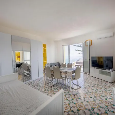 Apartment 8 Pax In Francesca Sicily Sul Mare