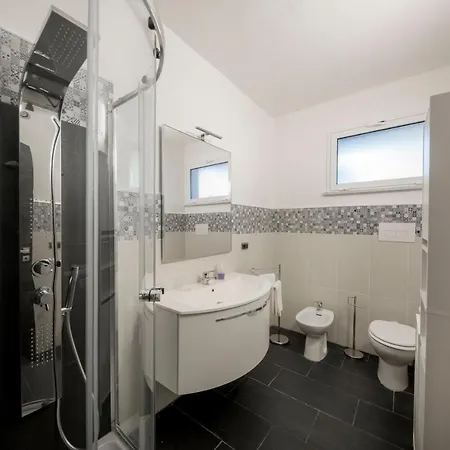 Apartment 8 Pax In Francesca By In Palermo